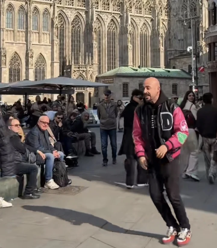 “Fenomenim” Diyerek Sokakta Şov Yaptı: Viyana’daki Türklerden Sert Tepki