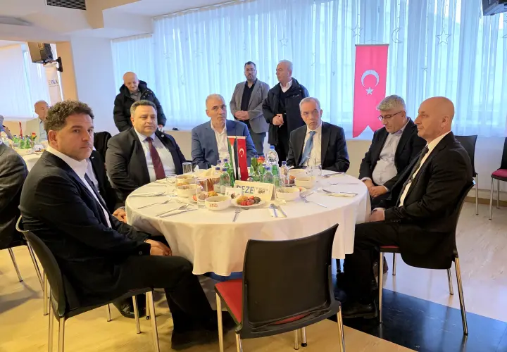 Avusturya'da İyilik Rüzgarı: İHA'nın Yetimler Günü Programına Yoğun İlgi